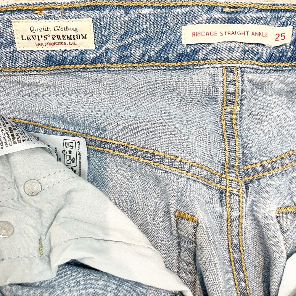 Levi's Ribcage Straight Ankle Jeans Size 25 - Picture 12 of 15